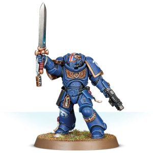 Space Marines: Primaris Lieutenant with Power Sword