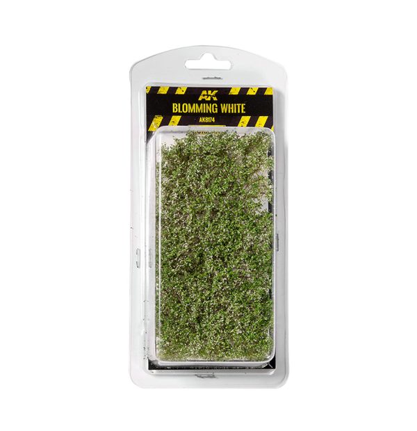 Blomming White Shrub